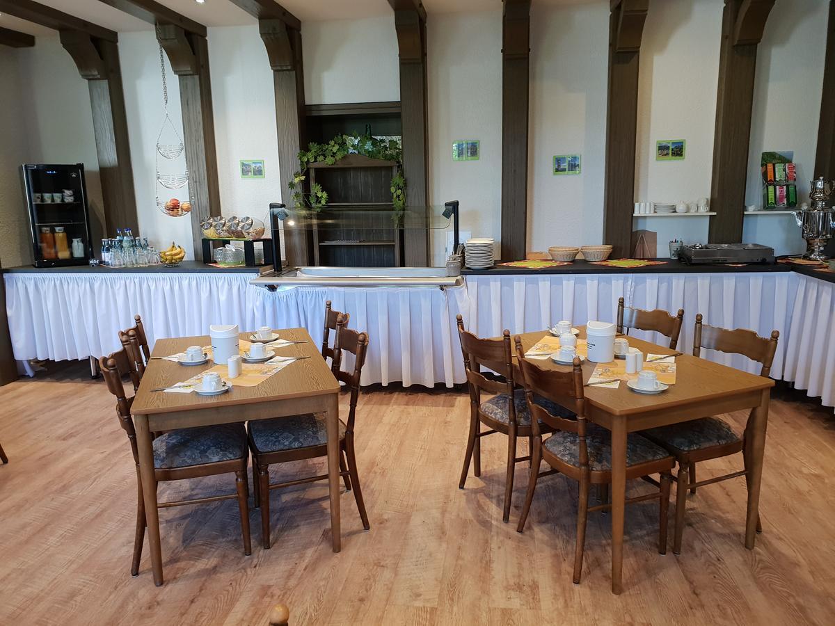 Hotel Gruener Baum Bretzenheim Extérieur photo