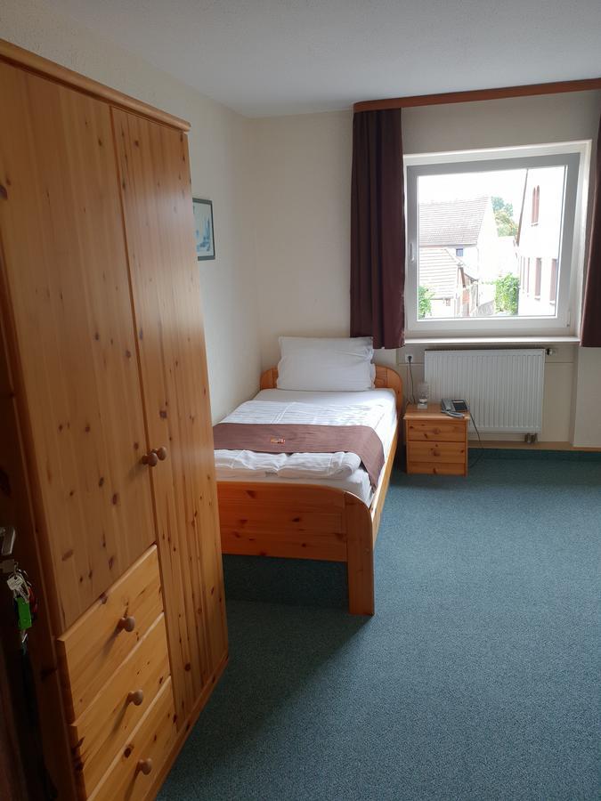 Hotel Gruener Baum Bretzenheim Extérieur photo